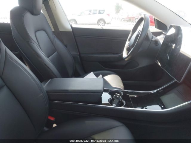 Photo 4 VIN: 5YJ3E1EA5JF032452 - TESLA MODEL 3 