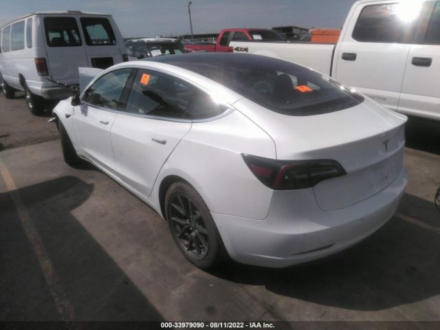 Photo 2 VIN: 5YJ3E1EA5JF035268 - TESLA MODEL 3 