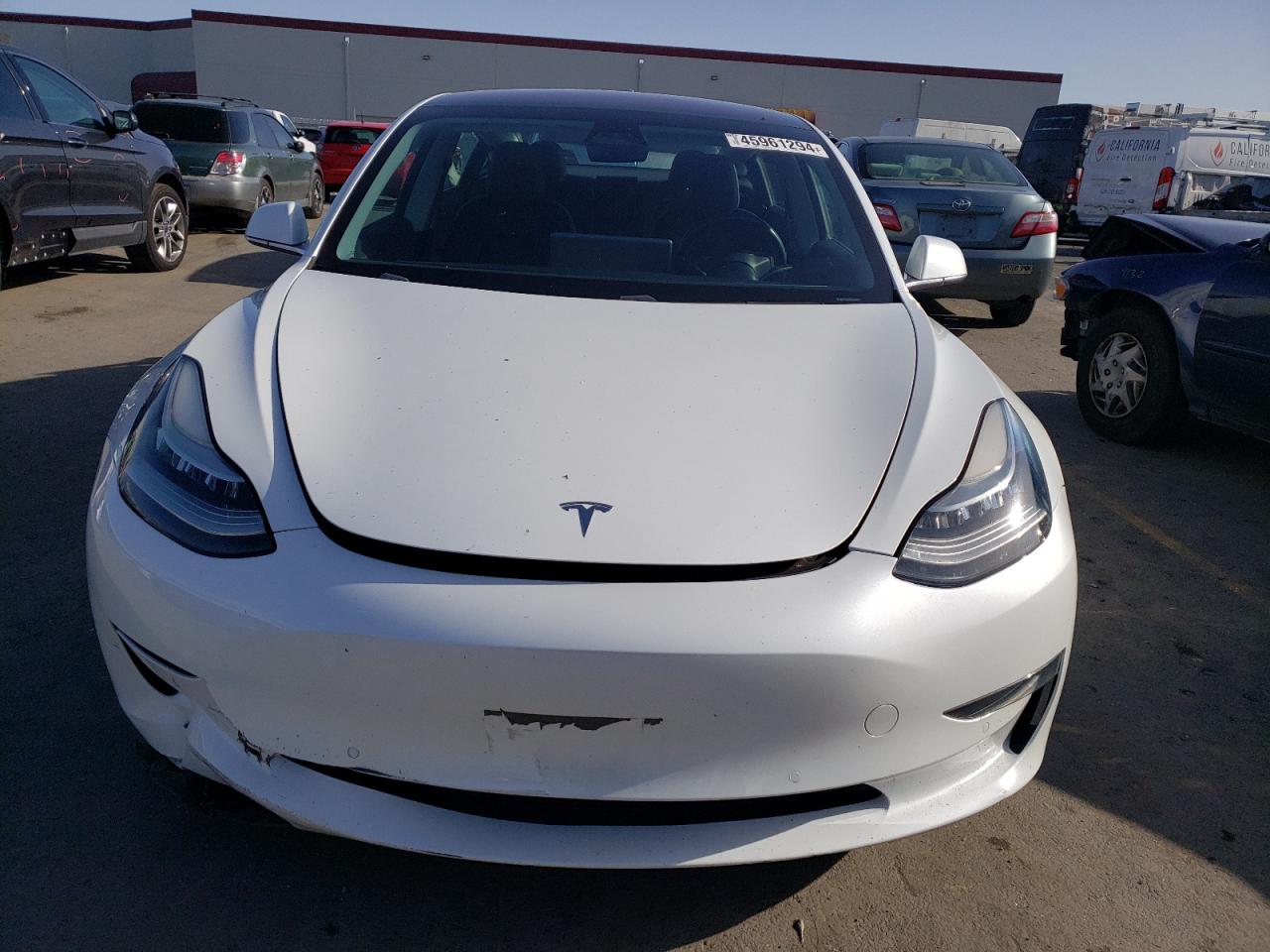 Photo 4 VIN: 5YJ3E1EA5JF039594 - TESLA MODEL 3 