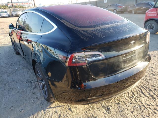 Photo 2 VIN: 5YJ3E1EA5JF040549 - TESLA MODEL 3 