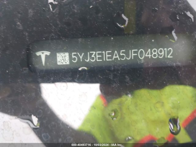 Photo 8 VIN: 5YJ3E1EA5JF048912 - TESLA MODEL 3 