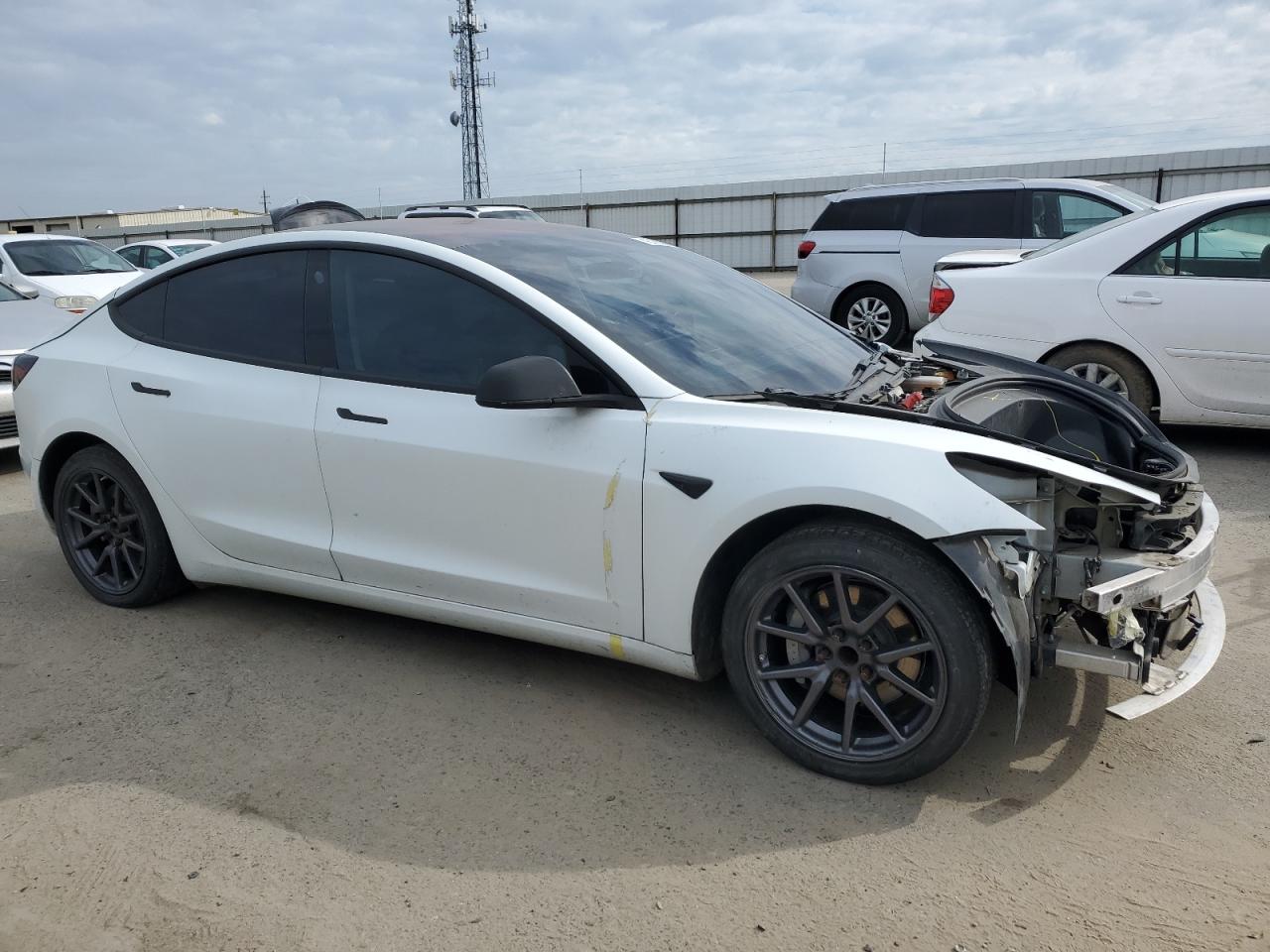 Photo 3 VIN: 5YJ3E1EA5JF063491 - TESLA MODEL 3 