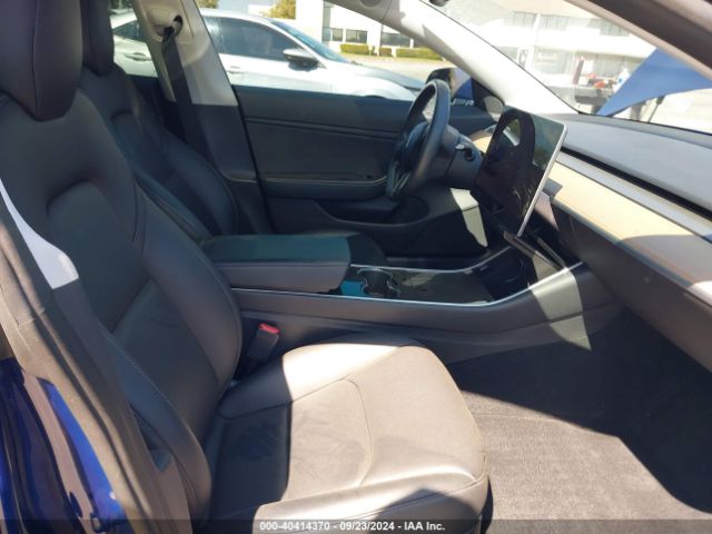 Photo 4 VIN: 5YJ3E1EA5JF110194 - TESLA MODEL 3 