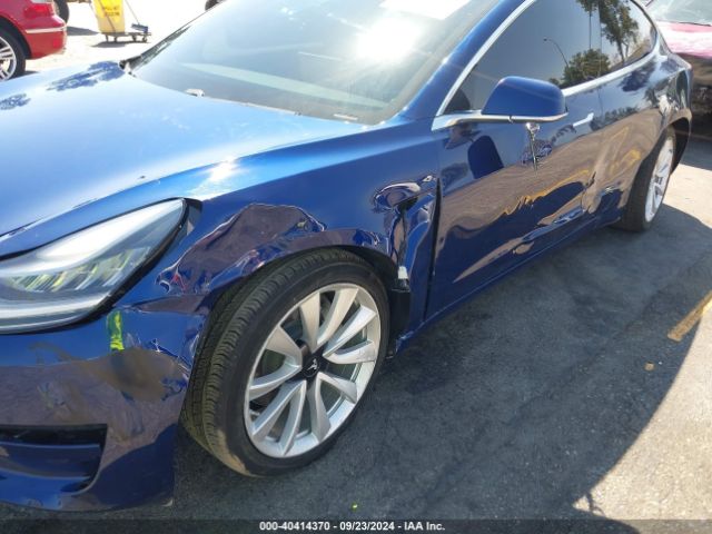 Photo 5 VIN: 5YJ3E1EA5JF110194 - TESLA MODEL 3 