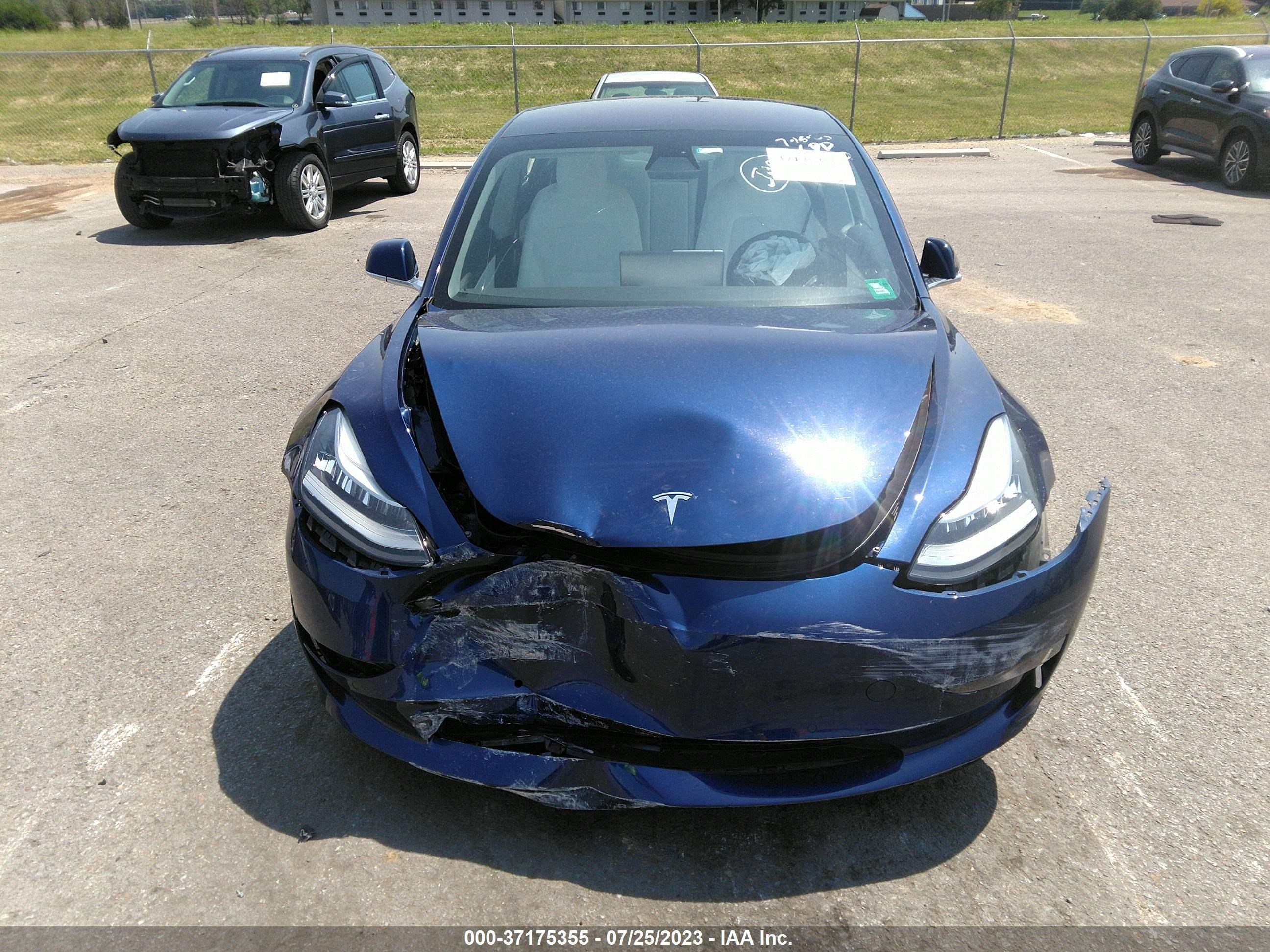 Photo 10 VIN: 5YJ3E1EA5JF156088 - TESLA MODEL 3 