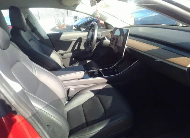 Photo 4 VIN: 5YJ3E1EA5JF159475 - TESLA MODEL 3 