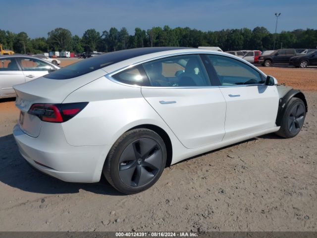 Photo 3 VIN: 5YJ3E1EA5JF168533 - TESLA MODEL 3 