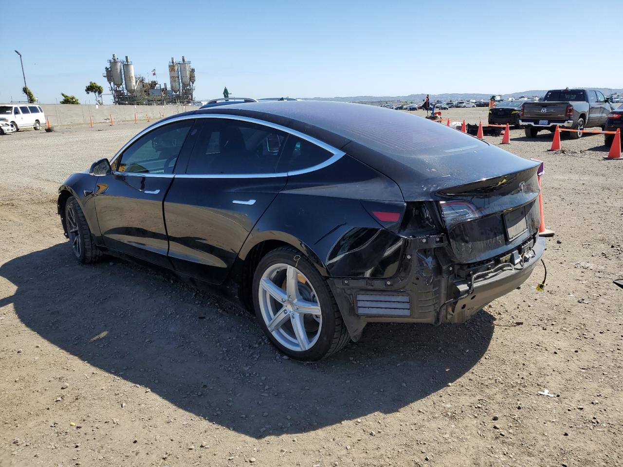 Photo 1 VIN: 5YJ3E1EA5KF305679 - TESLA MODEL 3 