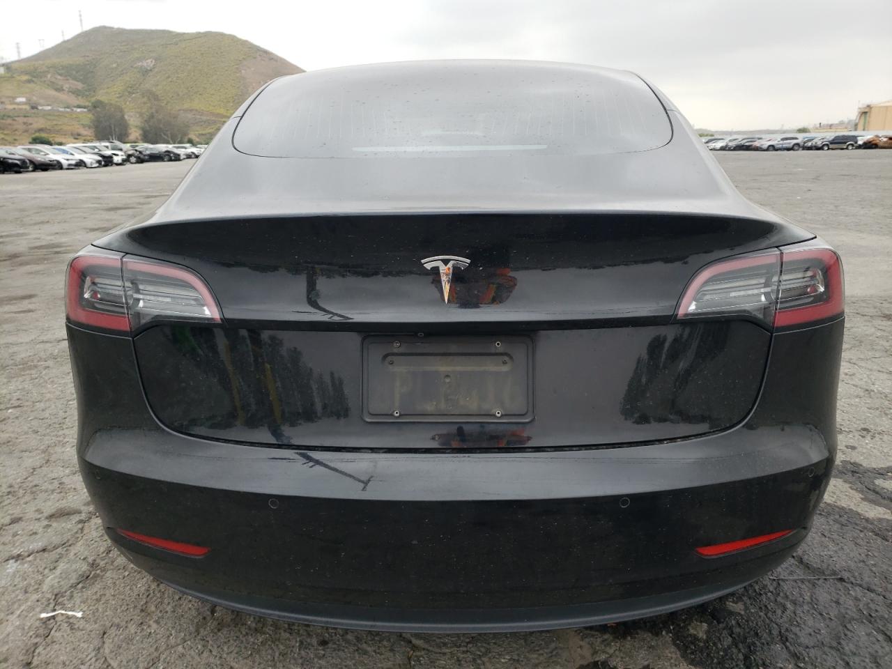 Photo 5 VIN: 5YJ3E1EA5KF307075 - TESLA MODEL 3 