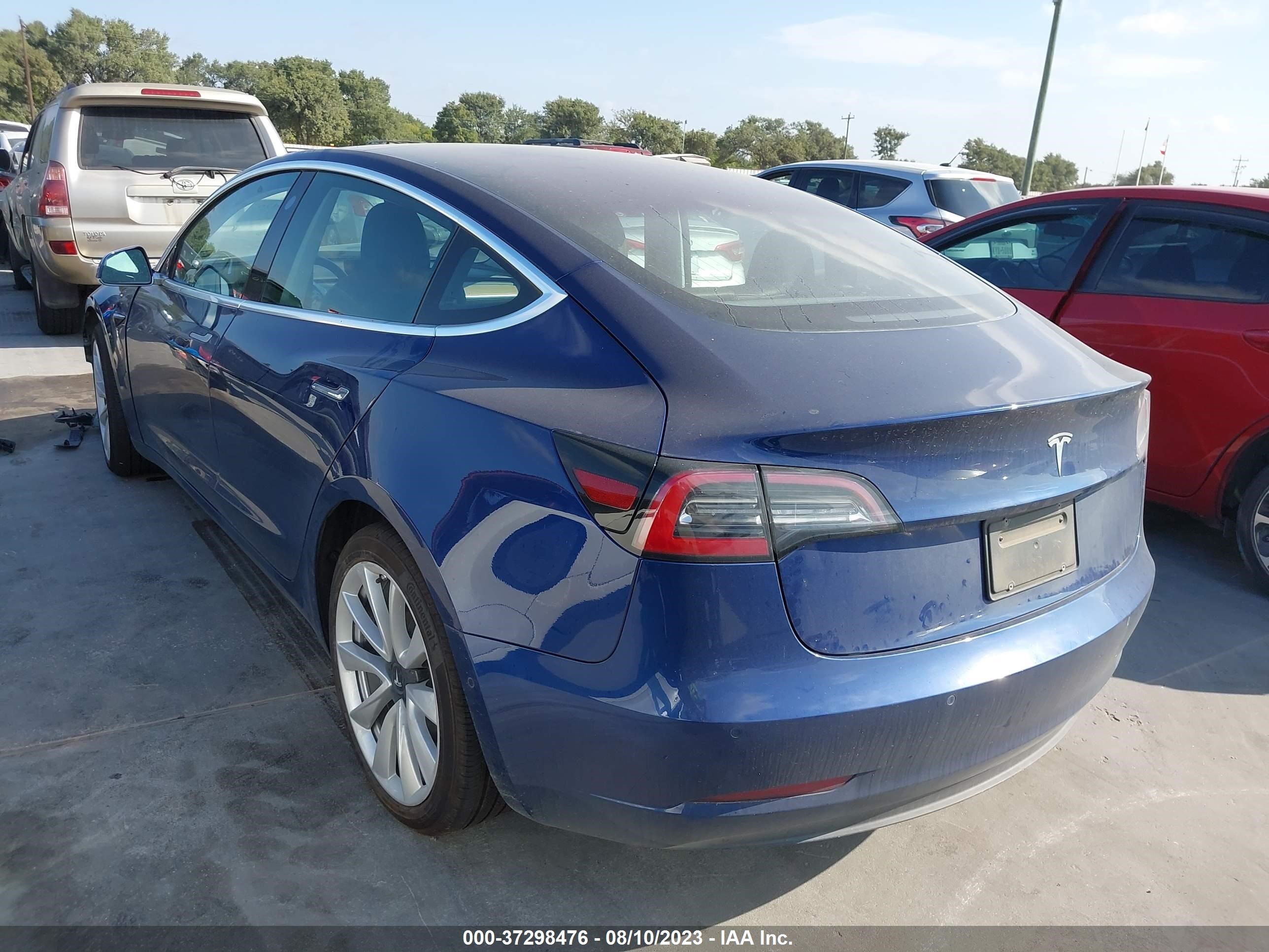 Photo 2 VIN: 5YJ3E1EA5KF311501 - TESLA MODEL 3 