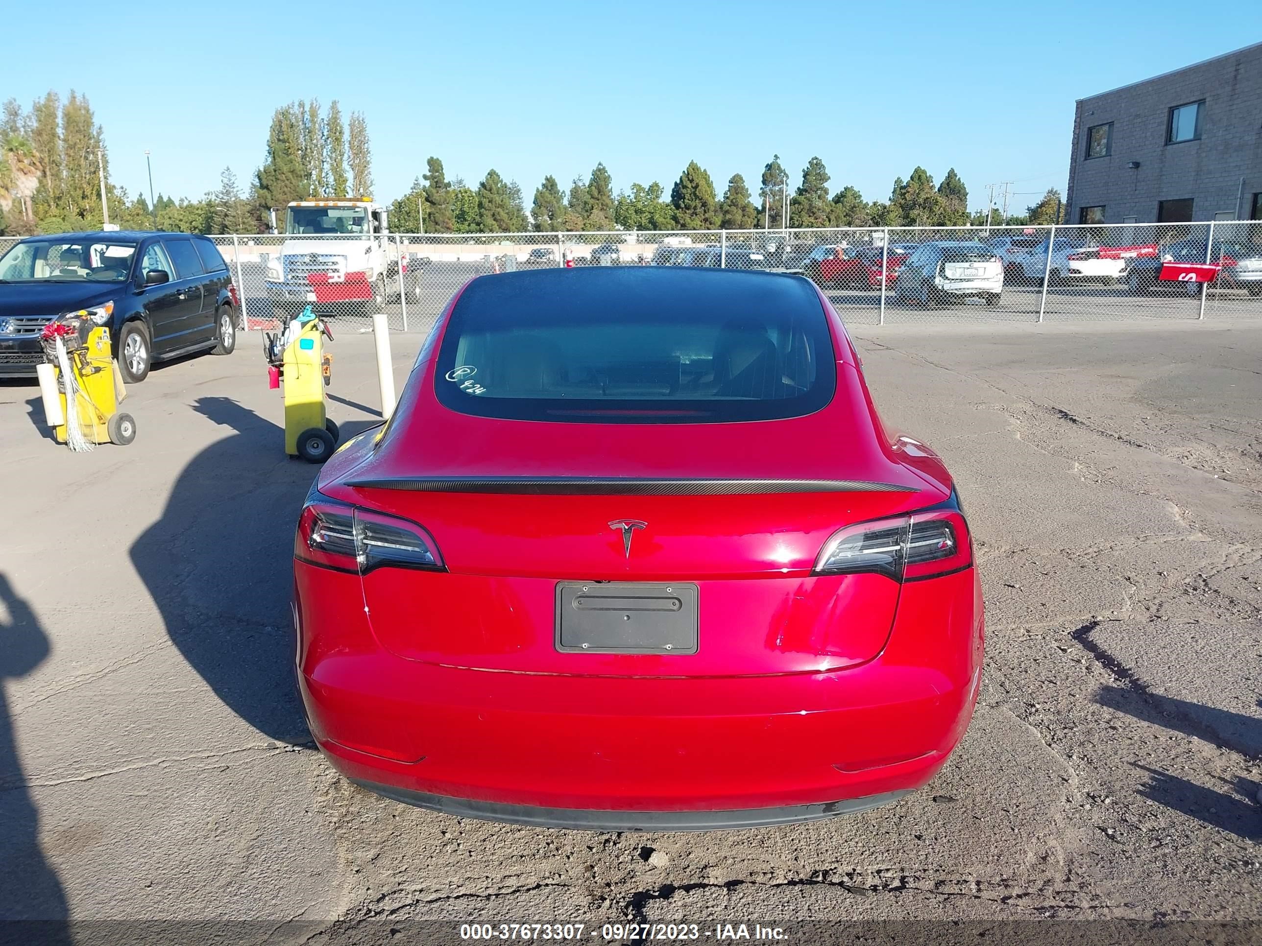 Photo 16 VIN: 5YJ3E1EA5KF314530 - TESLA MODEL 3 