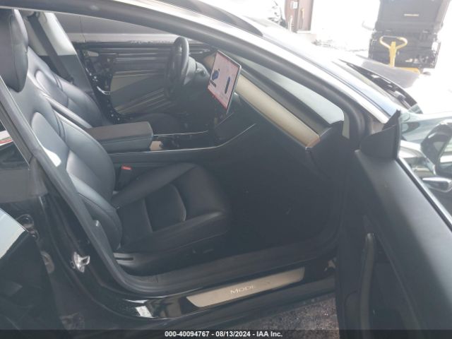 Photo 4 VIN: 5YJ3E1EA5KF395142 - TESLA MODEL 3 