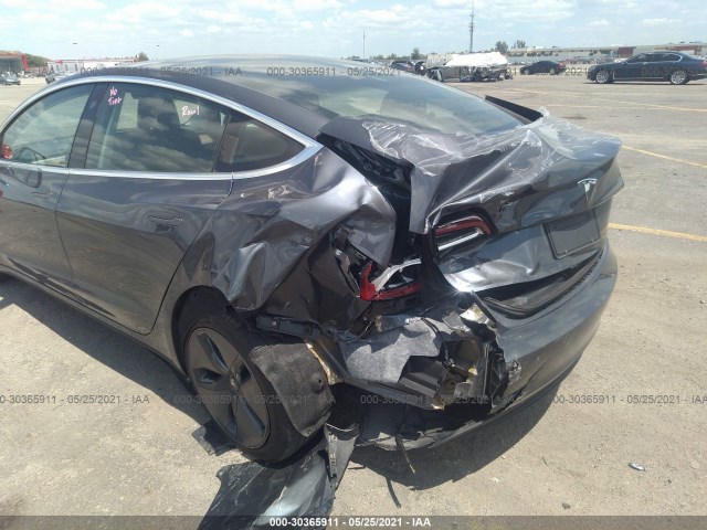 Photo 5 VIN: 5YJ3E1EA5KF396257 - TESLA MODEL 3 