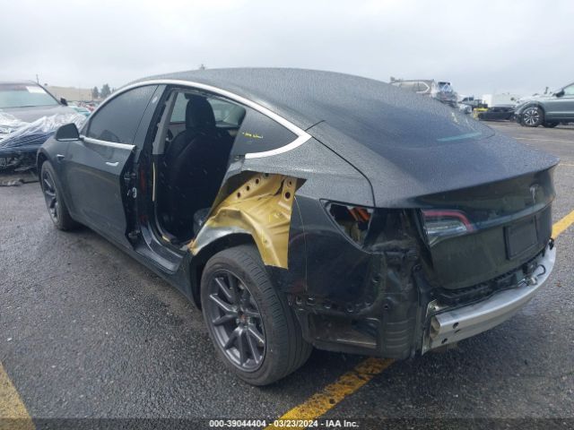 Photo 2 VIN: 5YJ3E1EA5KF399353 - TESLA MODEL 3 