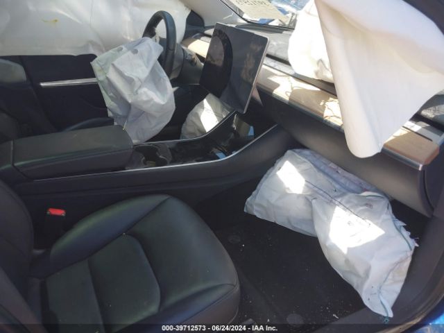 Photo 4 VIN: 5YJ3E1EA5LF611783 - TESLA MODEL 3 