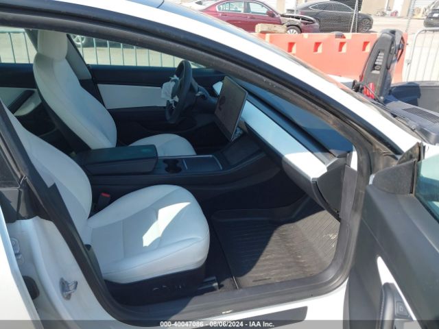 Photo 4 VIN: 5YJ3E1EA5MF851319 - TESLA MODEL 3 