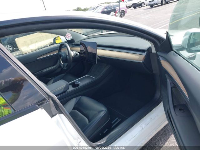 Photo 4 VIN: 5YJ3E1EA5MF987109 - TESLA MODEL 3 