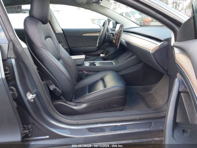 Photo 4 VIN: 5YJ3E1EA5PF411881 - TESLA MODEL 3 