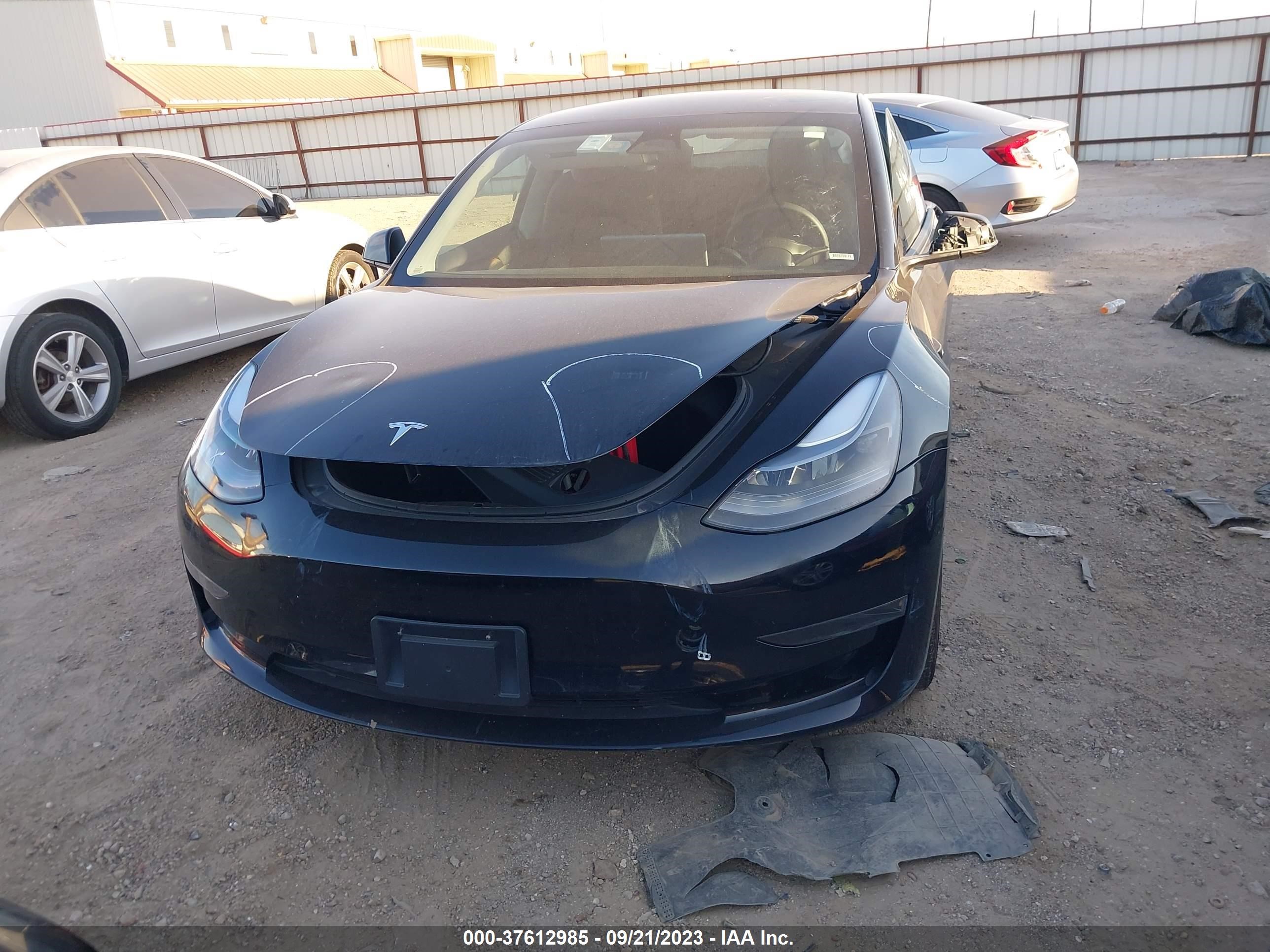 Photo 10 VIN: 5YJ3E1EA5PF435341 - TESLA MODEL 3 