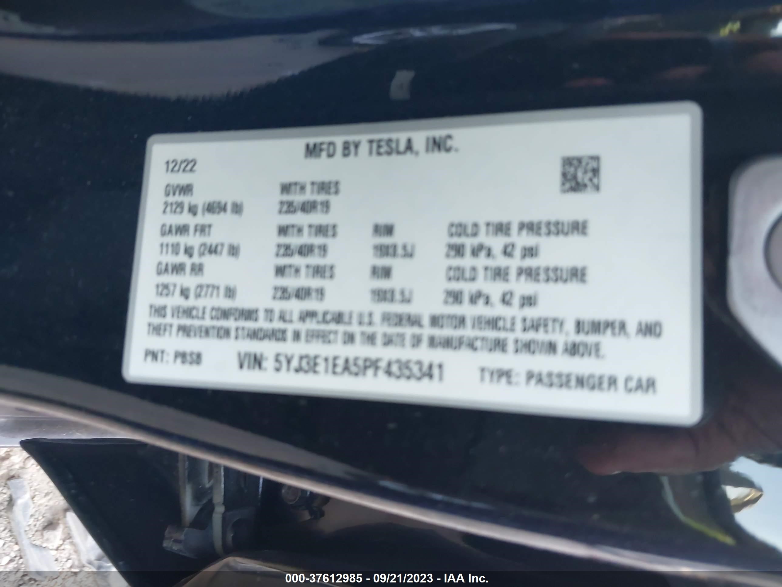 Photo 8 VIN: 5YJ3E1EA5PF435341 - TESLA MODEL 3 