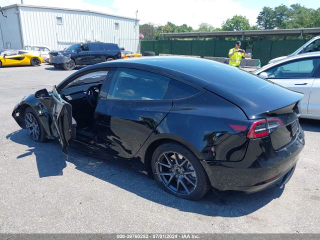 Photo 2 VIN: 5YJ3E1EA5PF488489 - TESLA MODEL 3 