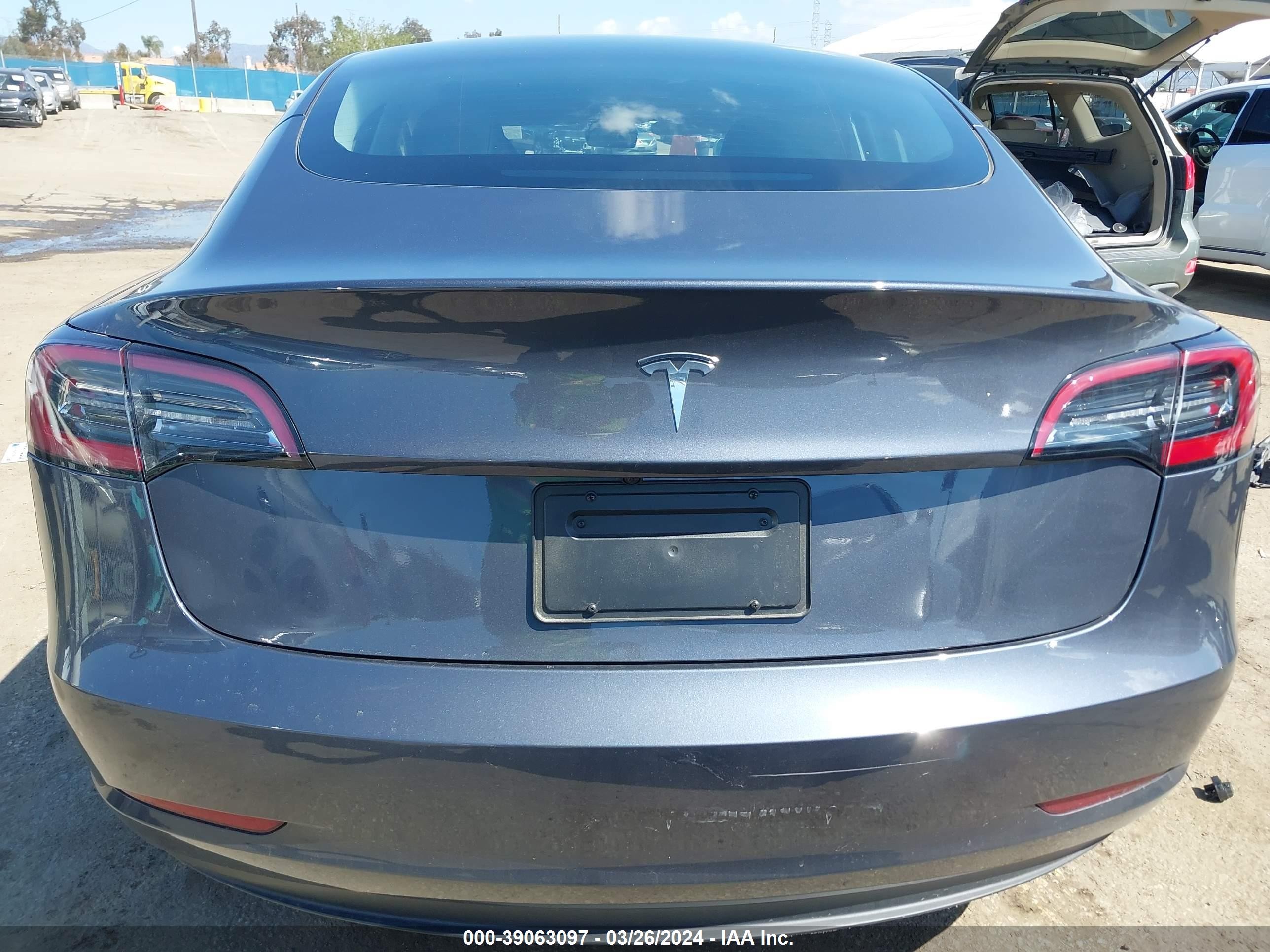 Photo 15 VIN: 5YJ3E1EA5PF519238 - TESLA MODEL 3 