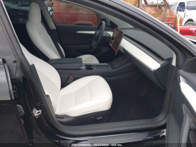 Photo 4 VIN: 5YJ3E1EA5PF552014 - TESLA MODEL 3 