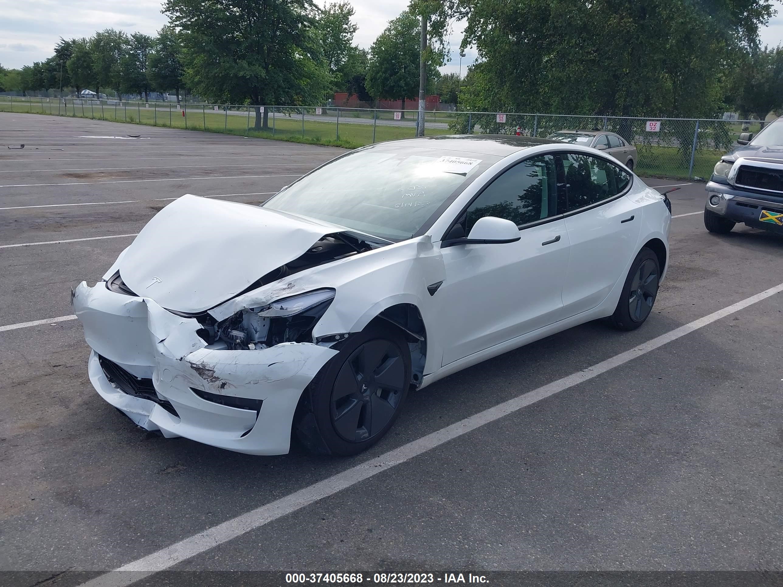 Photo 1 VIN: 5YJ3E1EA5PF556693 - TESLA MODEL 3 