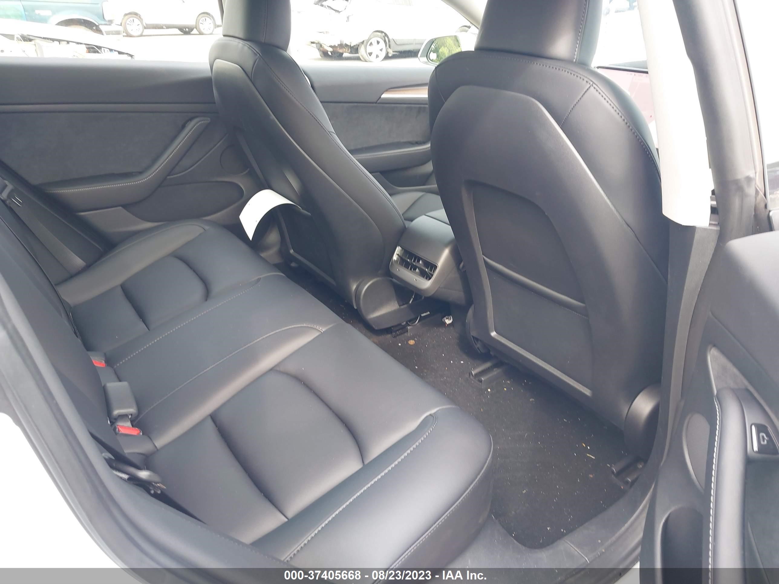 Photo 7 VIN: 5YJ3E1EA5PF556693 - TESLA MODEL 3 