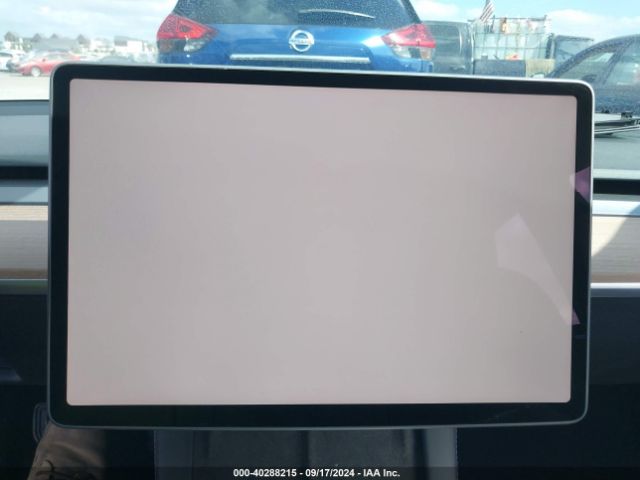 Photo 6 VIN: 5YJ3E1EA5PF559724 - TESLA MODEL 3 