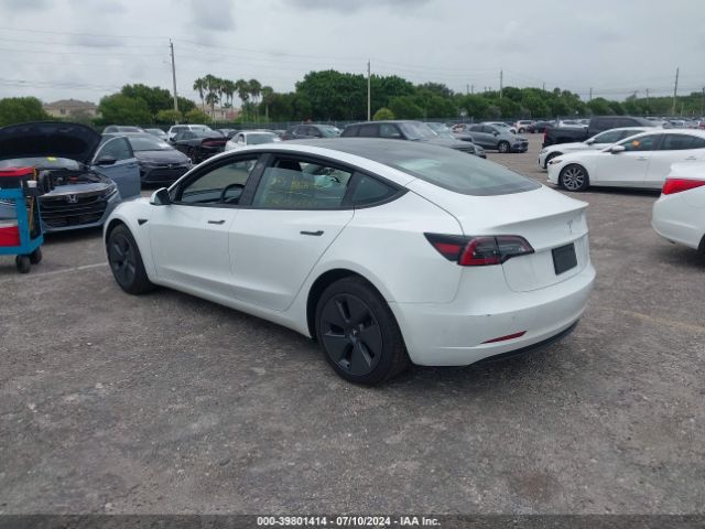 Photo 2 VIN: 5YJ3E1EA5PF561912 - TESLA MODEL 3 