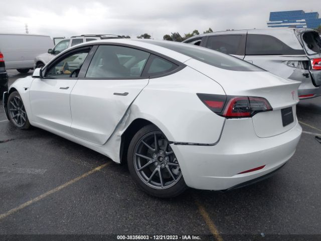 Photo 2 VIN: 5YJ3E1EA5PF579276 - TESLA MODEL 3 