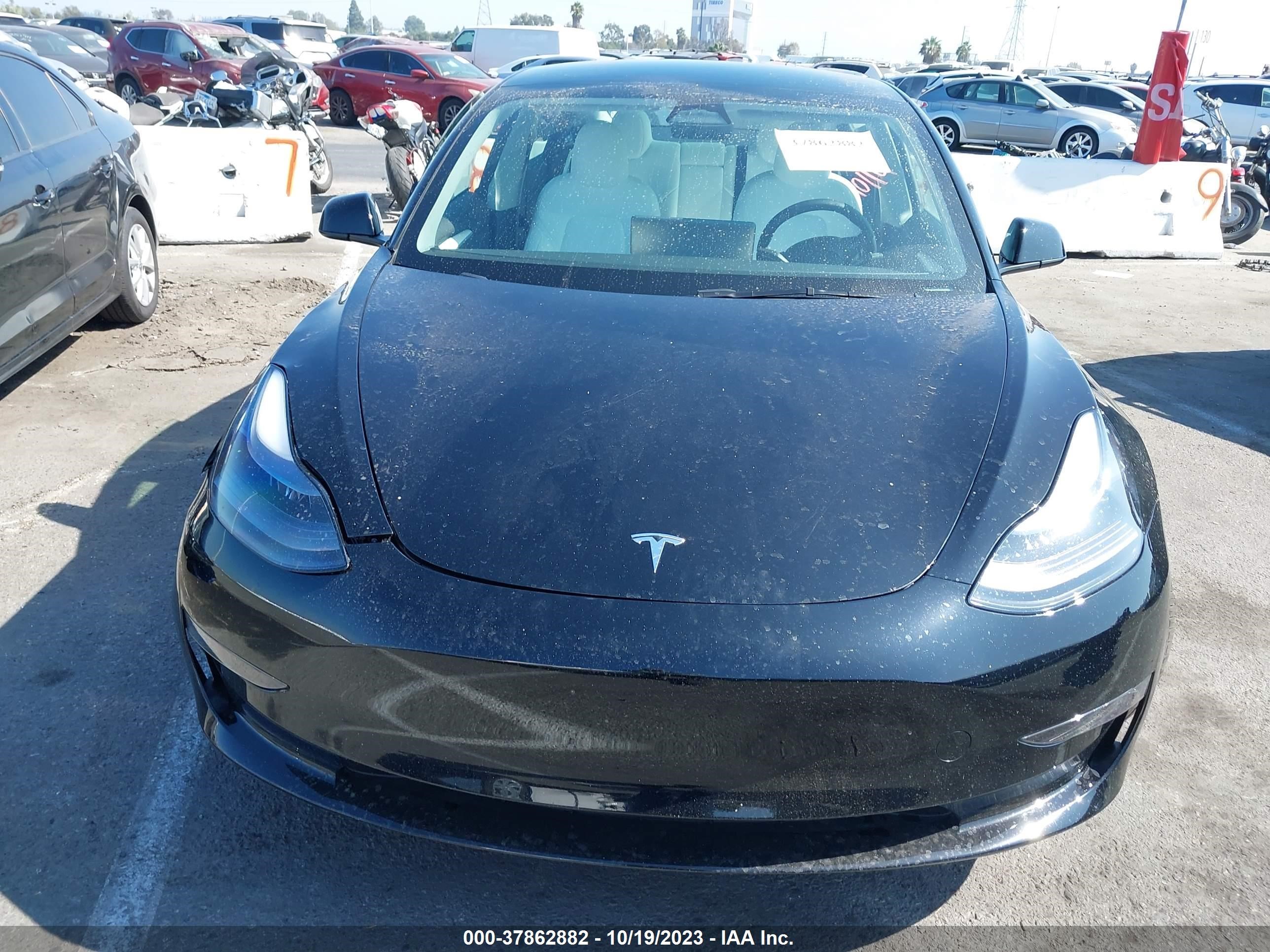 Photo 9 VIN: 5YJ3E1EA5PF619582 - TESLA MODEL 3 