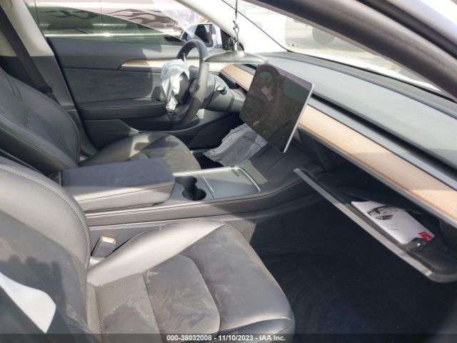 Photo 4 VIN: 5YJ3E1EA5PF621414 - TESLA MODEL 3 