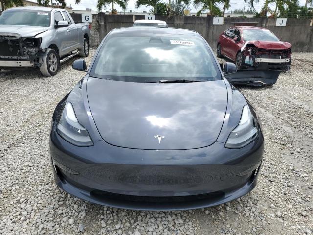 Photo 4 VIN: 5YJ3E1EA5PF646801 - TESLA MODEL 3 