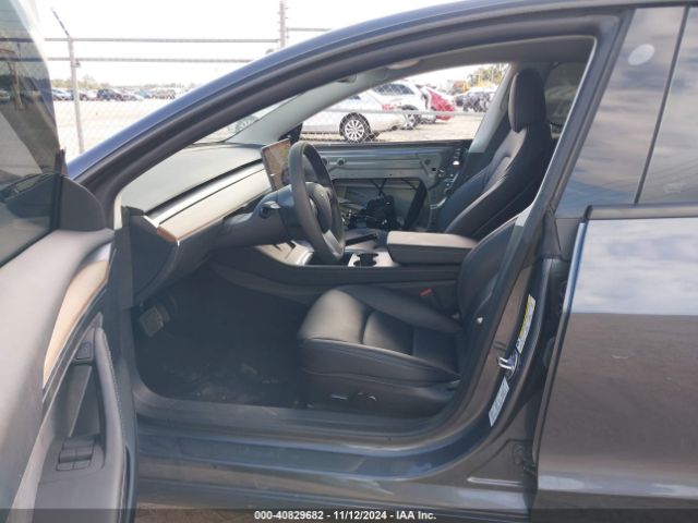 Photo 4 VIN: 5YJ3E1EA5PF648404 - TESLA MODEL 3 