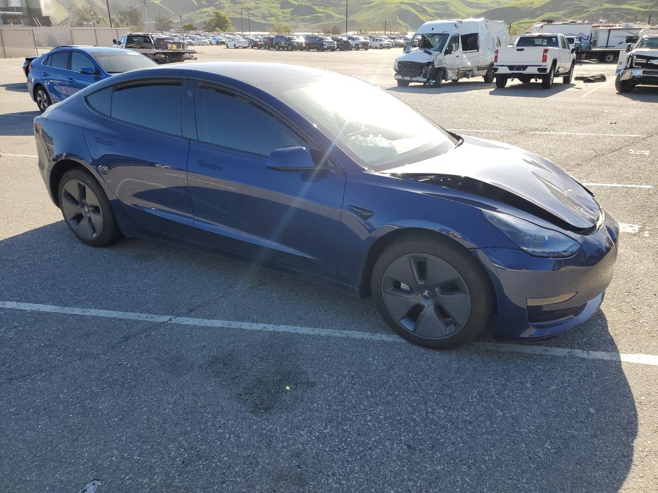 Photo 3 VIN: 5YJ3E1EA5PF660763 - TESLA MODEL 3 