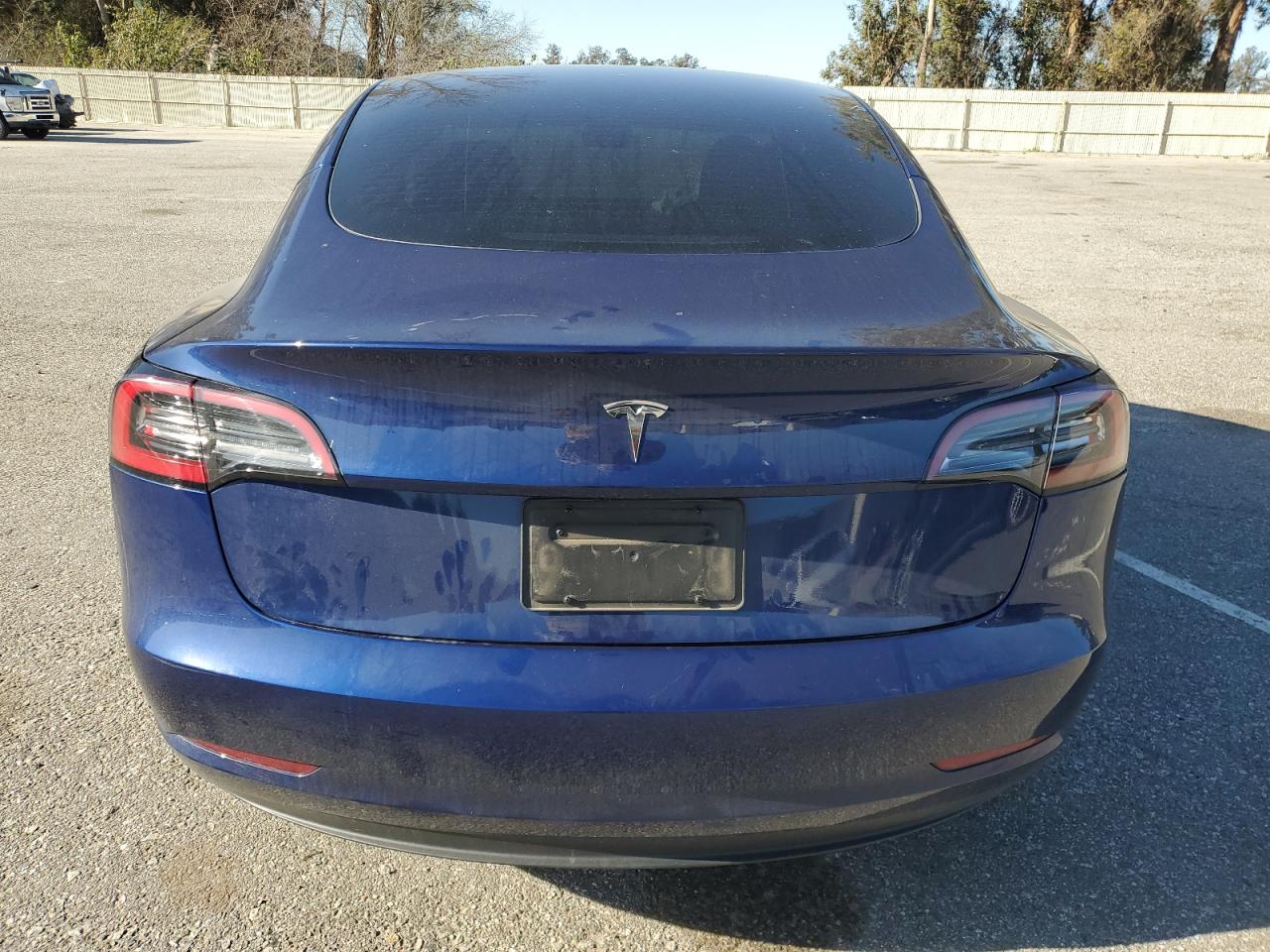 Photo 5 VIN: 5YJ3E1EA5PF660763 - TESLA MODEL 3 