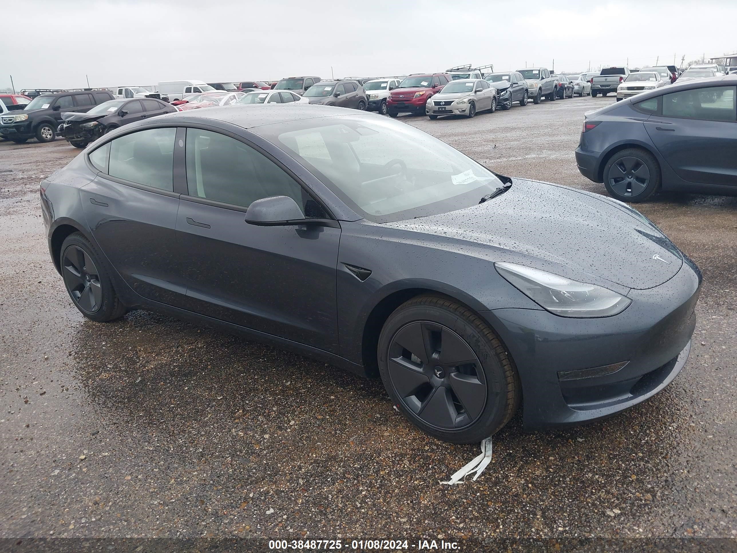 Photo 0 VIN: 5YJ3E1EA5PF705619 - TESLA MODEL 3 