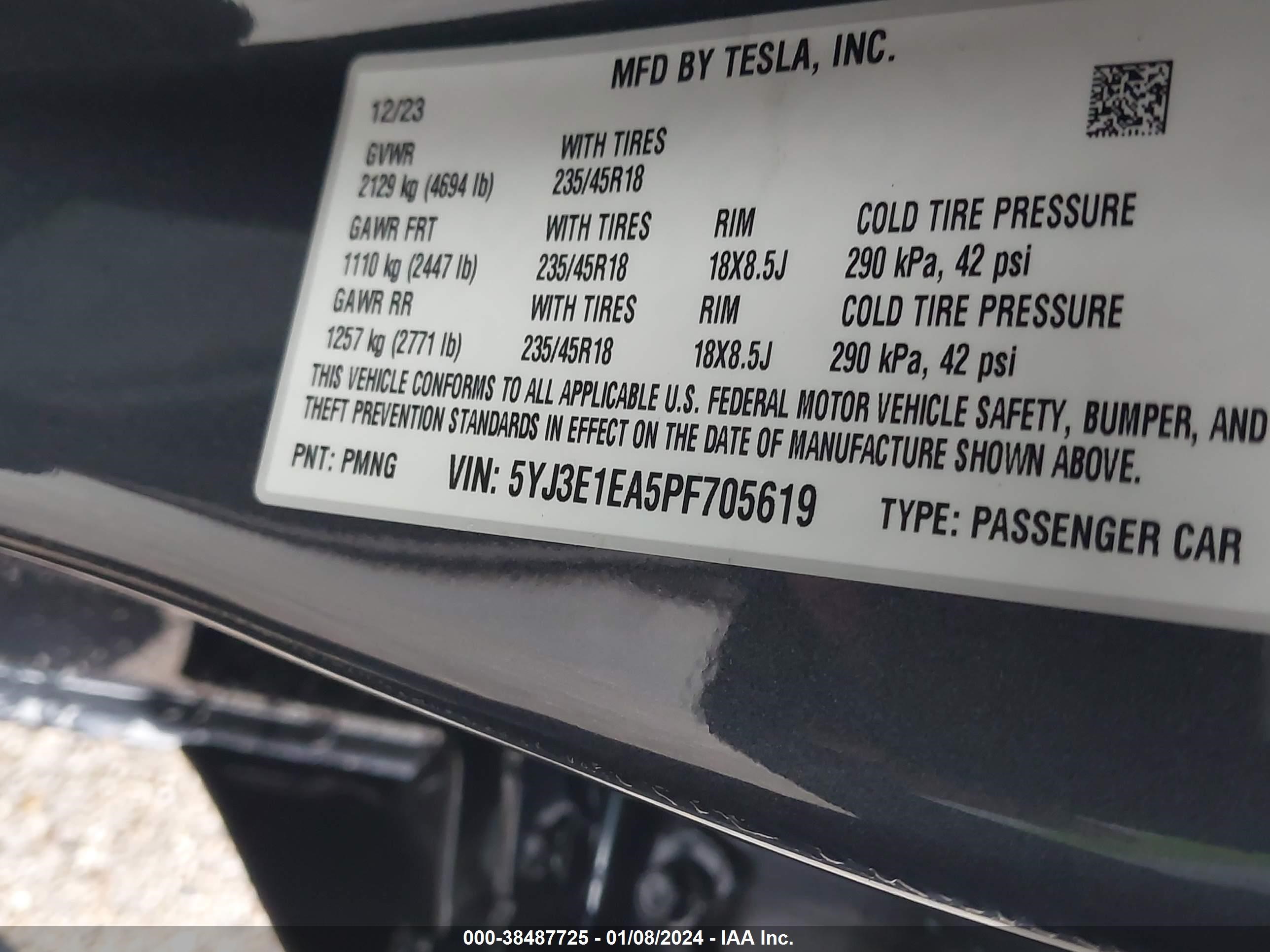 Photo 4 VIN: 5YJ3E1EA5PF705619 - TESLA MODEL 3 