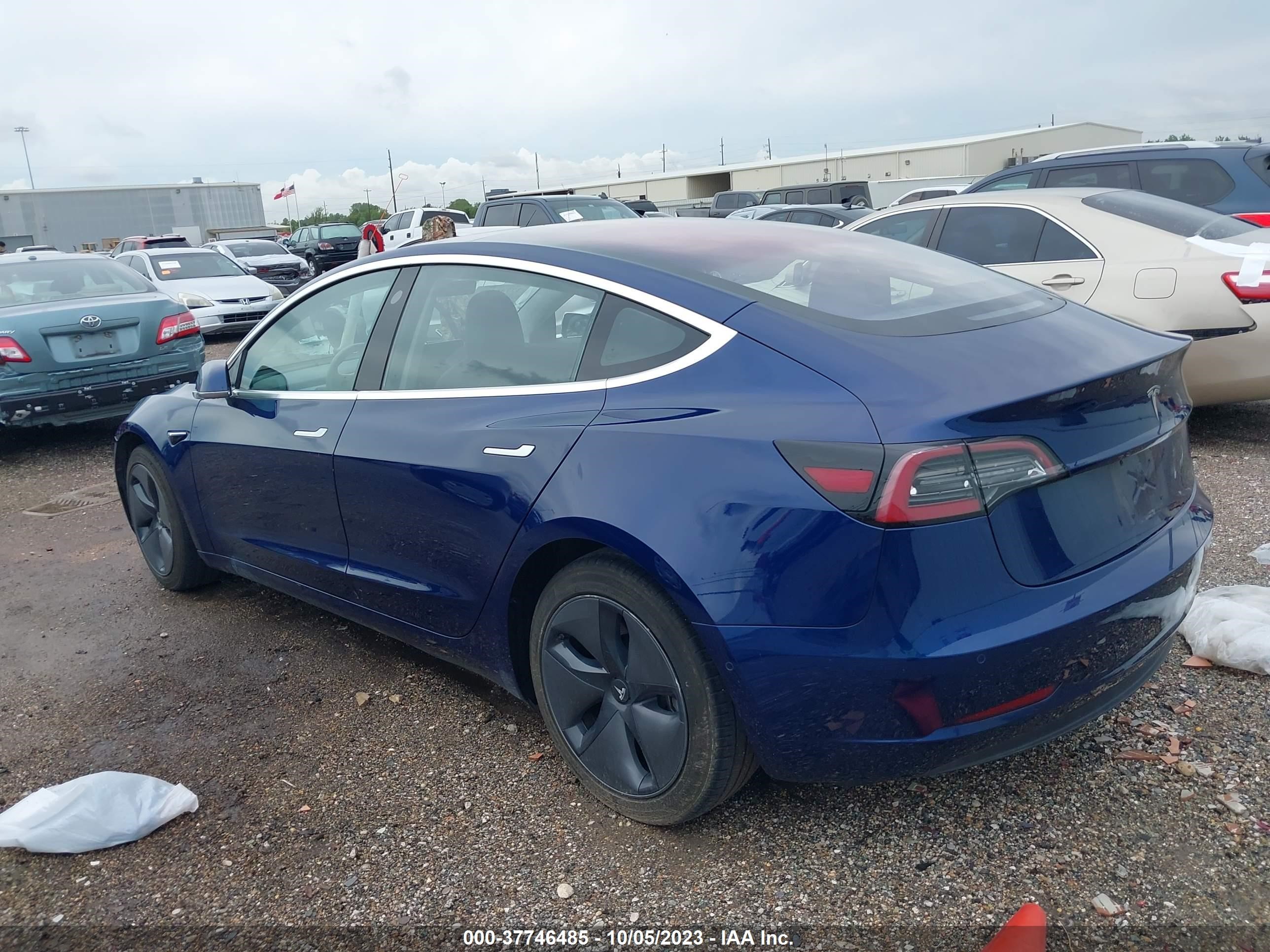 Photo 2 VIN: 5YJ3E1EA6HF001432 - TESLA MODEL 3 