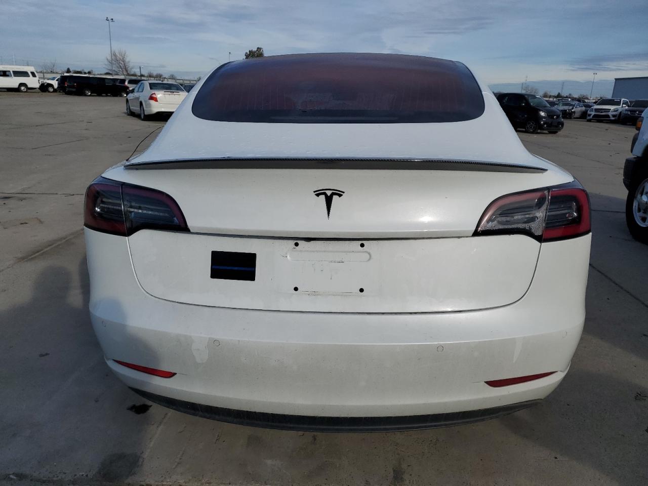 Photo 5 VIN: 5YJ3E1EA6JF009228 - TESLA MODEL 3 