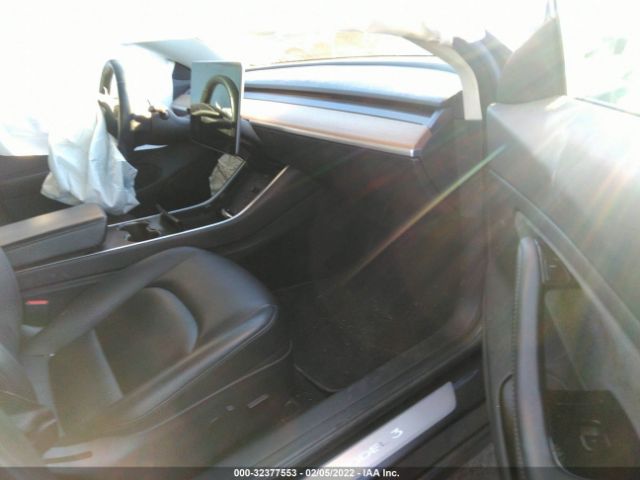 Photo 4 VIN: 5YJ3E1EA6JF011528 - TESLA MODEL 3 