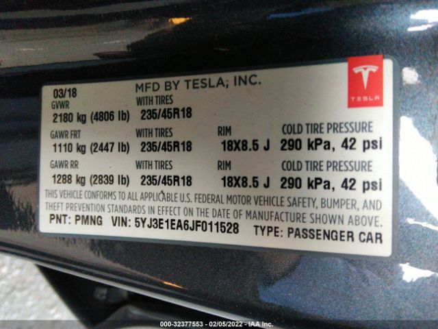 Photo 8 VIN: 5YJ3E1EA6JF011528 - TESLA MODEL 3 