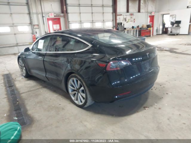 Photo 2 VIN: 5YJ3E1EA6JF028409 - TESLA MODEL 3 