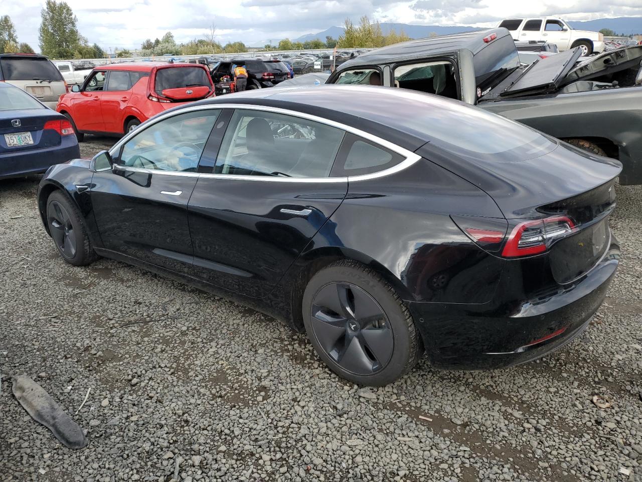 Photo 1 VIN: 5YJ3E1EA6JF040611 - TESLA MODEL 3 