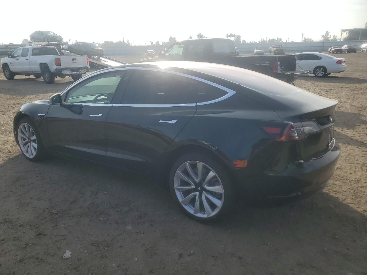 Photo 1 VIN: 5YJ3E1EA6JF046702 - TESLA MODEL 3 