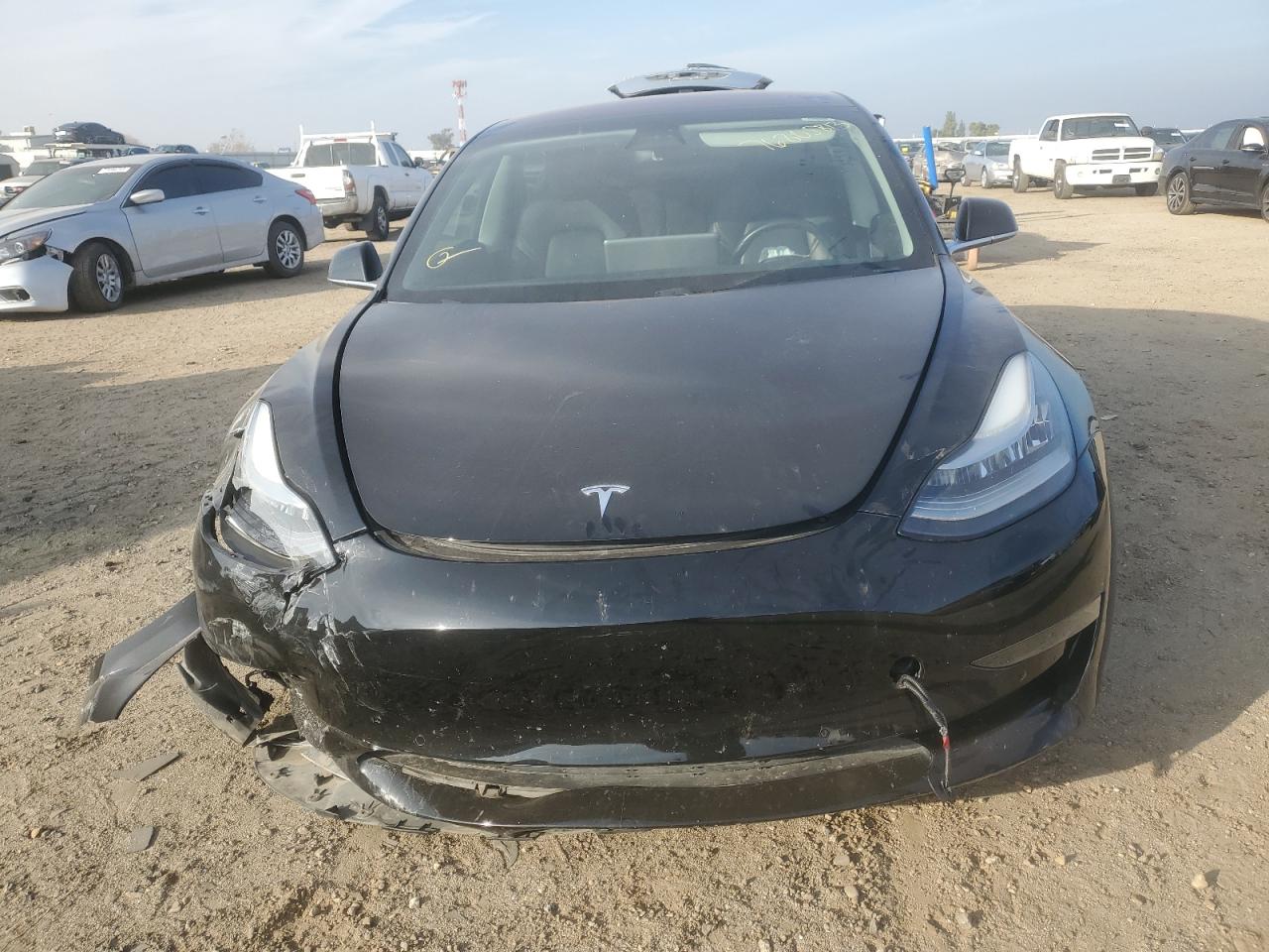 Photo 4 VIN: 5YJ3E1EA6JF046702 - TESLA MODEL 3 