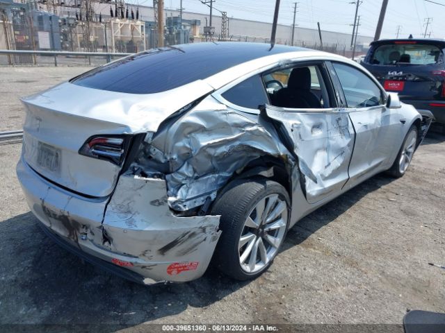 Photo 3 VIN: 5YJ3E1EA6JF048501 - TESLA MODEL 3 