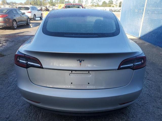 Photo 5 VIN: 5YJ3E1EA6JF052189 - TESLA MODEL 3 